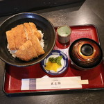 大正館 - 名物　とじていないカツ丼