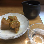 手打蕎麦かとう - 日本酒にぴったり 突き出しに南瓜の煮物