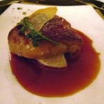 フランス料理 ル・トリアノン - ('12/1)ﾌﾗﾝｽ産ﾌｫｱｸﾞﾗのﾎﾟﾜﾚ　ﾊﾟﾝﾃﾞﾋﾟｽ風味