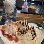 Hachuurui Kafe Rokkusuta - クレープとコーヒーゼリーラテ？