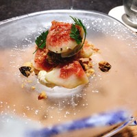 十皿 - アミューズ　マスカルポーネとイチジク