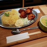 tsukijiagedori - 唐揚げ４ヶ定食（690円）
                        
