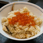 鮨松榮 - 天然鮎と松茸御飯 生いくらがけ