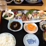 市場食堂ぶえんかん - 刺身定食