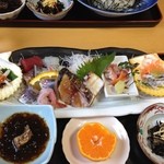 市場食堂ぶえんかん - 刺身定食