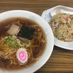 Ichirikiya - 半チャンラーメン(750円)