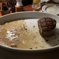 カルネジーオ イースト - 