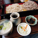 そば香房 佐吉 - 食べくらべ蕎麦2種(2玉)648円(税別)
