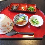 うなぎ 善 - ひつまぶしの薬味