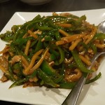 台湾料理 豊徳園 - ピーマンと豚肉炒め