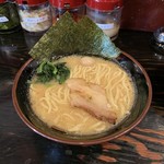 横浜家系ラーメン 一蓮家 - 料理写真: