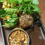 RESTAURANT&バル GABRIEL - 『ビーフハンバーグステーキ　180g』　1,204円 +tax 　特製ガーリック醤油ソース付