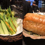 フロリレージュ - 左:ヤングコーン
      右:沖縄の島豚、これをみんなで分かち合い