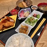 旬料 華勢 - 華勢ランチセット ヒレカツ 950円