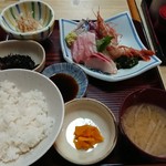 Jiyuu bako - 日替り 刺身盛合せ定食 850円