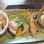 山菜 日和・お茶々 - 鮎の冷や汁セットの付け合わせ