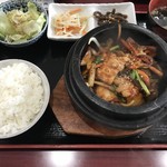 ホルモン鉄板焼 とんどん亭 - 