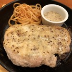 クックドルフィン - ハニーマスタードステーキ(大山鶏)