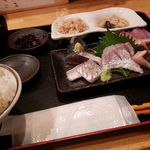 居魚屋 うおはん - 