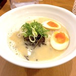 鶏白湯 しら川 - しら川ラーメン（780円）＋味玉（100円）