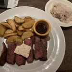 タブレス コーヒーベーカリー&ダイナー - 料理写真:牛ミスジ肉のステーキ~ガーリックバター添え~(¥2250)