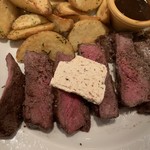 タブレス コーヒーベーカリー&ダイナー - 料理写真:牛ミスジ肉のステーキ~ガーリックバター添え~(¥2250)