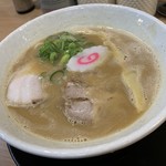 布施 細見商店 - 鶏豚骨ラーメン（太麺）（￥730）