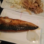 鮮魚旬菜 魚福 - 鯖に豚の生姜焼き