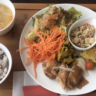 スリーズカフェ_0