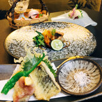 四季茶寮 花洛 - 料理写真:花籠昼膳￥２，８００の一例です
