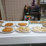 伊勢屋酒店 - 一品部隊！