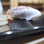 日本橋蛎殻町 すぎた - 鯵の握り