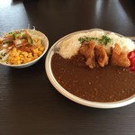 湾岸食堂 - 鶏唐揚げのせ自家製カレー