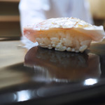 日本橋蛎殻町 すぎた - 鯛の握り