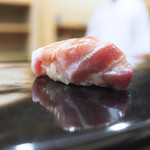 日本橋蛎殻町 すぎた - 大トロの握り