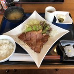 Rokkubeiresutoran - 近江牛のサーロインステーキセット