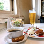 HAMA CAFE - 