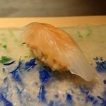 にい留 - カワハギのにぎり