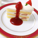 六花亭 - イチゴのショートケーキ
