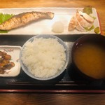 めしや 太治兵衛 - 魚と肉の組み合わせ定食（1,000円）