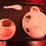 幸福粥店 - 豚肉とピータン粥のC