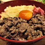 さんぽう西村屋 - この牛丼は邪道だと思う。味が濃い過ぎるな