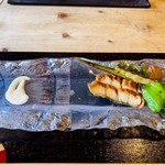 徳山鮓 - 天然鰻の燻製　近江野菜を添えて