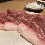 和牛A5雌牛と熟成牛舌 肉屋いちゆく - 