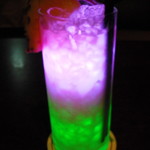 トップ オブ ヨコハマ バーラウンジ - 色の変化するカクテル