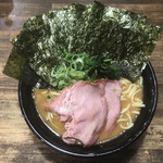 横浜ラーメンとんこつ家 - 