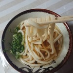 上杉食品 - 麺のリフトアップ