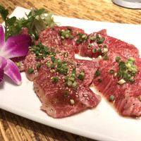 焼肉 龍園 西中洲店 - ロースとカルビ