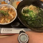 饂飩酒場 三田村商店 - ワカメうどん生卵OP定食