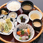 鮨・割烹 いち善 - 花籠